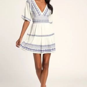 Lulu’s Small Gone to Greece White Embroidered Short Sleeve V-Neck Mini D…